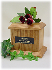 Economy Pet Urn - Small - Natural W/Plate